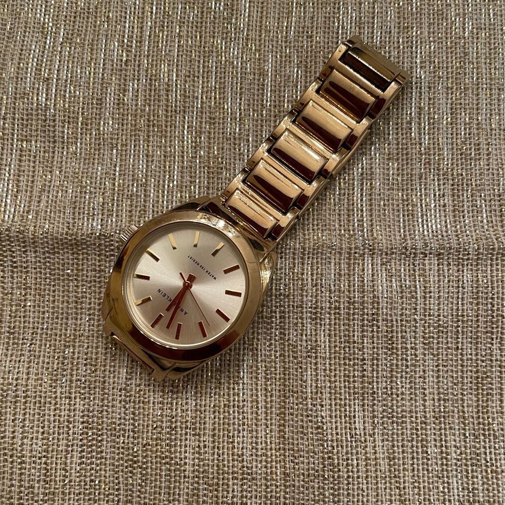 Anne Klein - Picture 7 of 8